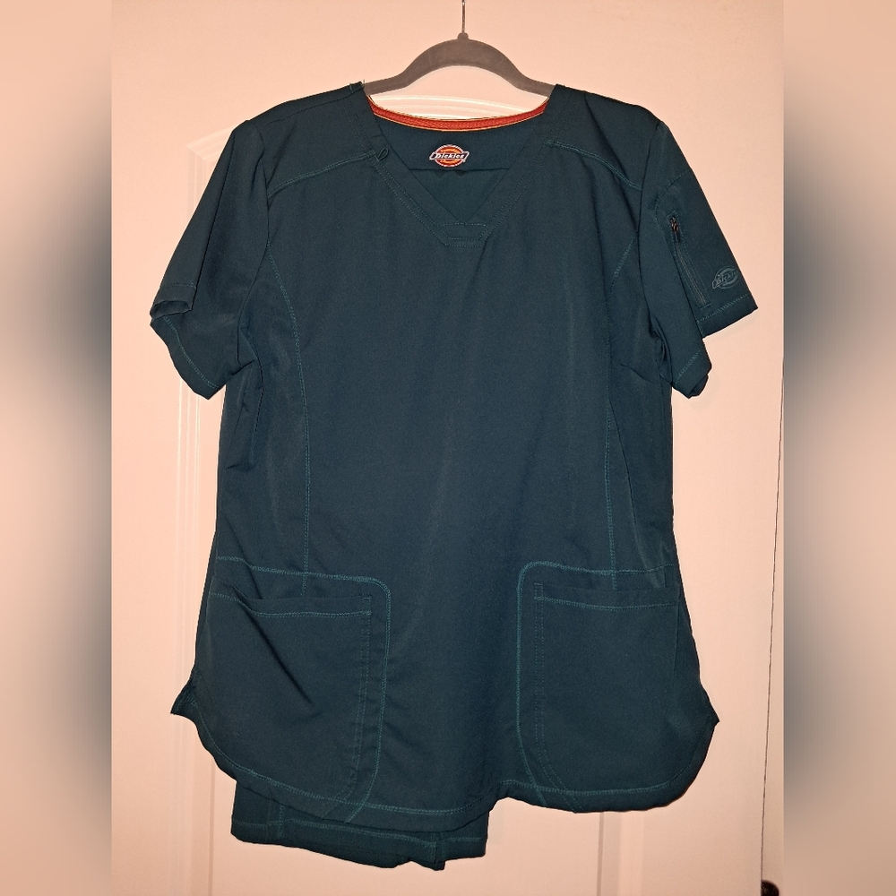 Dickies Scrub Top and Pants Set
